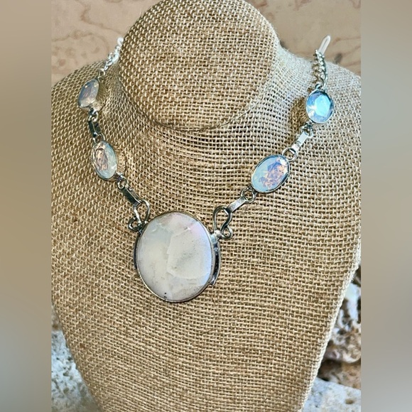 Solar Quartz Pendant Necklace - Picture 6 of 10